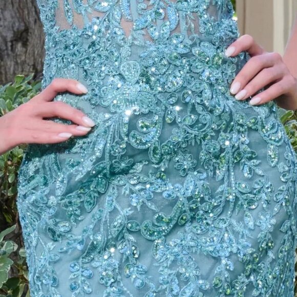 New Floral Lace Embellihsed Maxi Mermaid Tulle Dress w/ Lace Up Back GL3692 - Picture 7 of 14